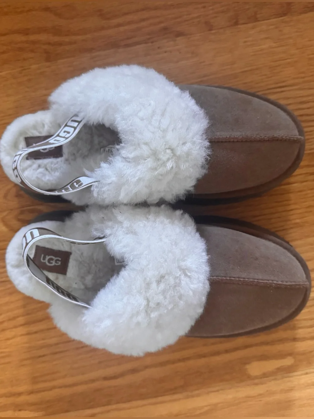 UGG Funkette Platform Mules